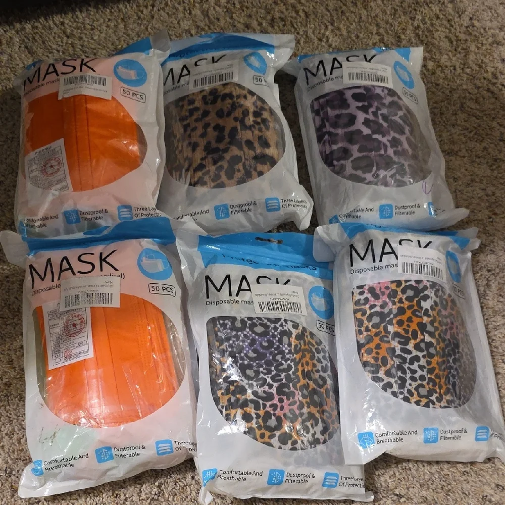 NEW Disposable Masks 100 Count